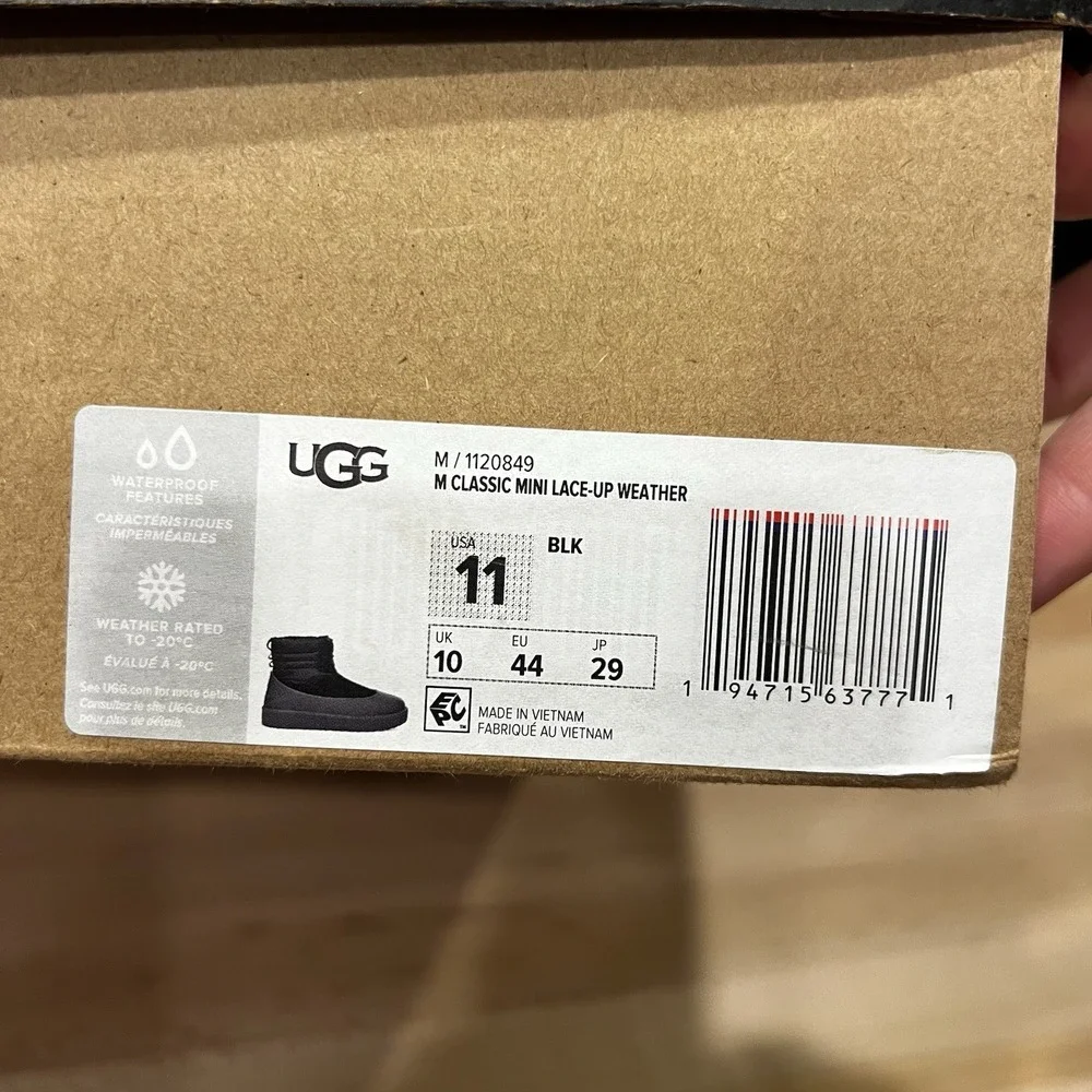 UGG‎ Classic Mini Lace-up Weather Black Suede Sheepskin Boot Size US 11 Men